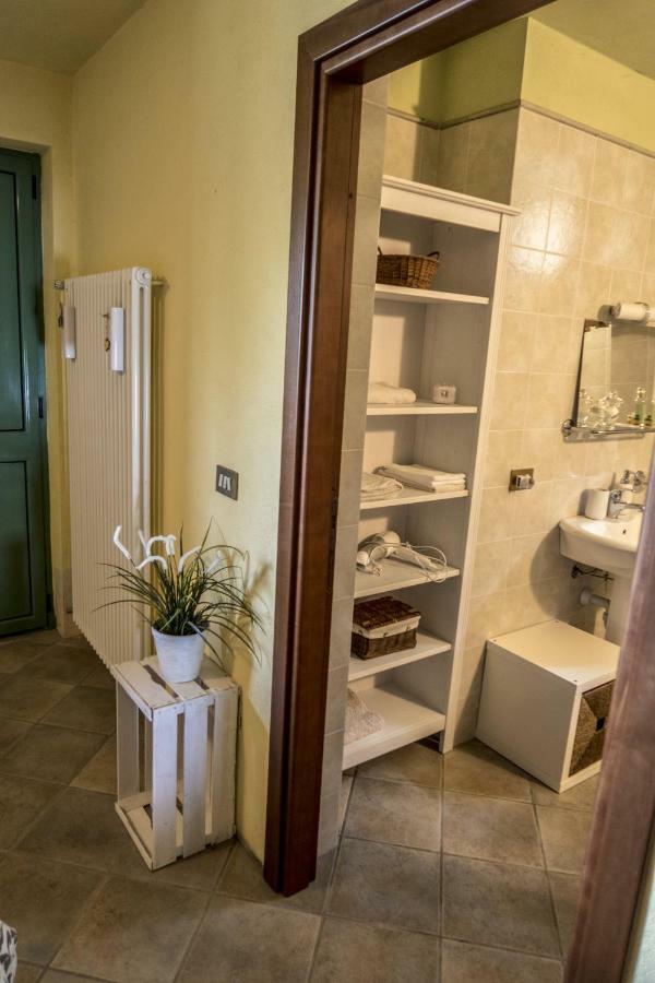 Moncrivello B&B Il Mirtillo מראה חיצוני תמונה