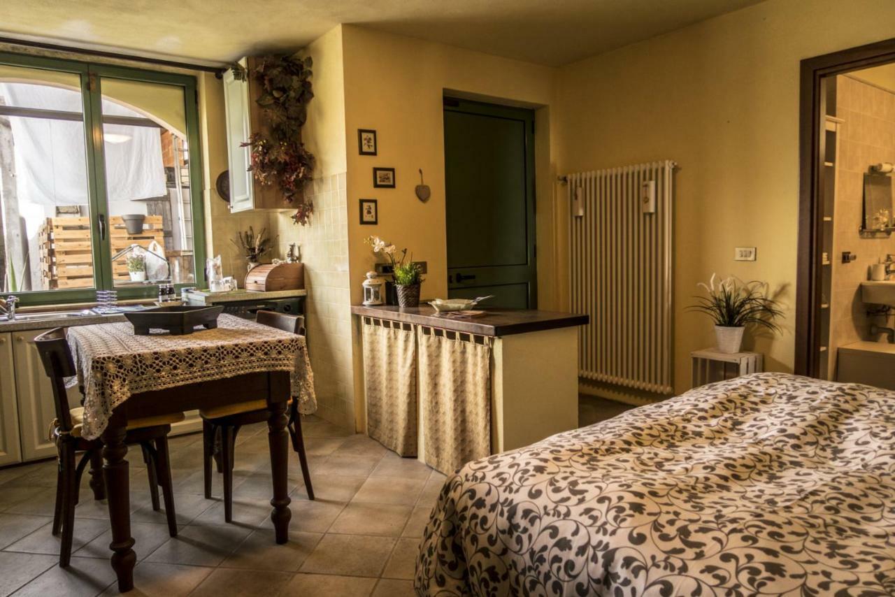 Moncrivello B&B Il Mirtillo מראה חיצוני תמונה