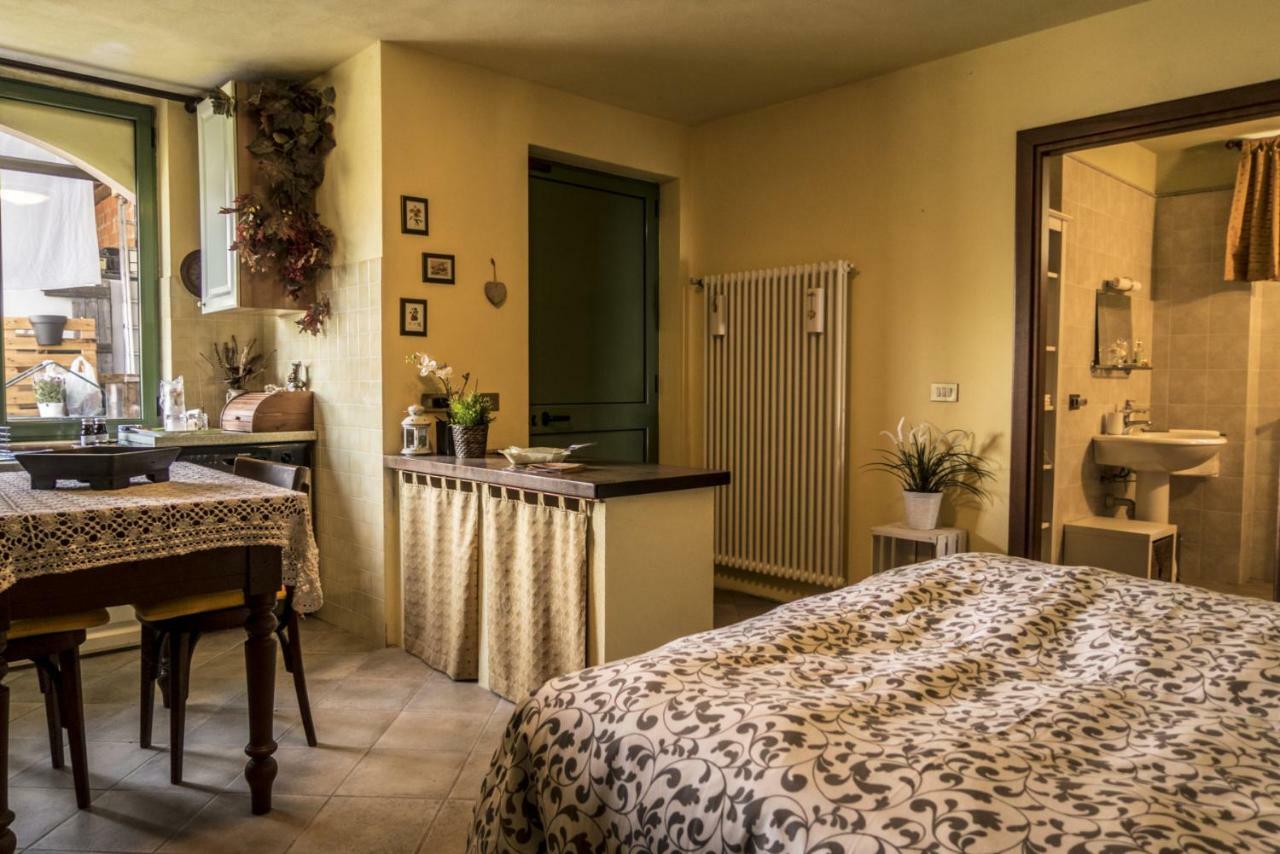 Moncrivello B&B Il Mirtillo מראה חיצוני תמונה
